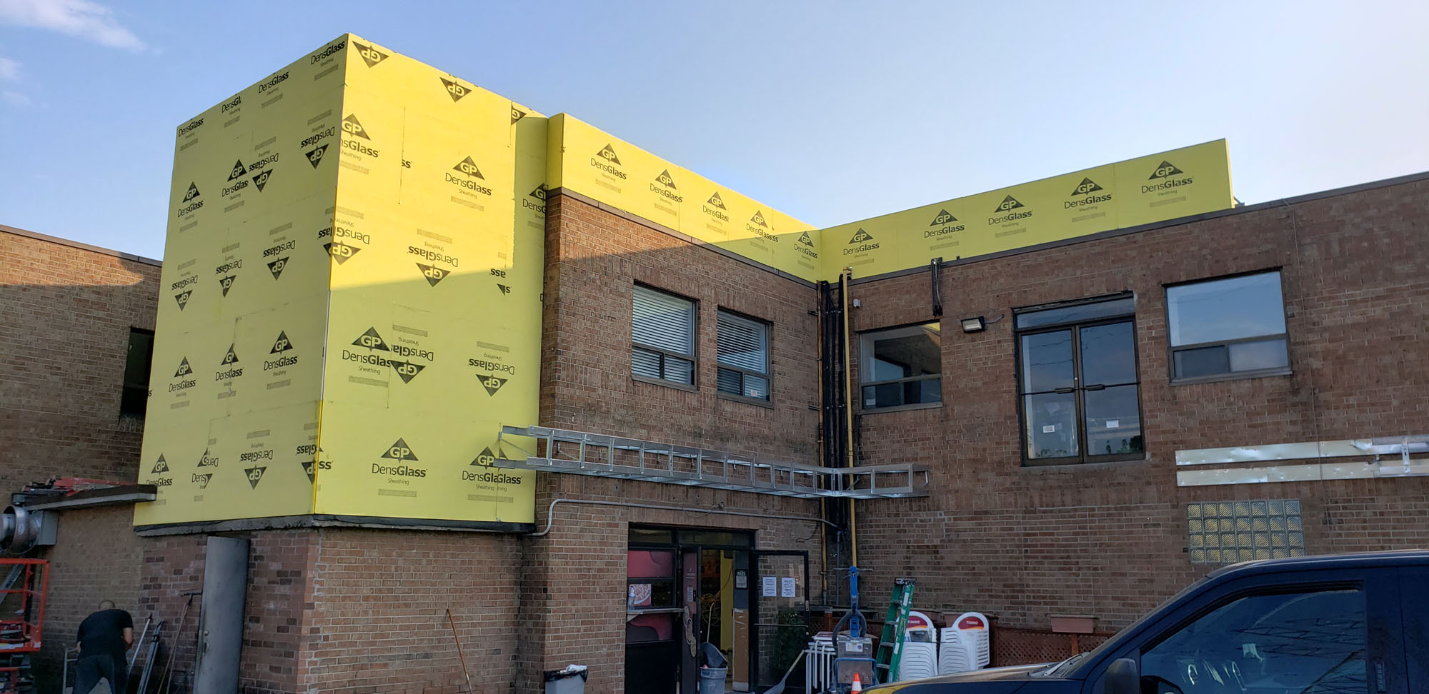 ACM Panels Luxclad Metal Cladding - Richmond Hill - Richmond Hill, ON ...