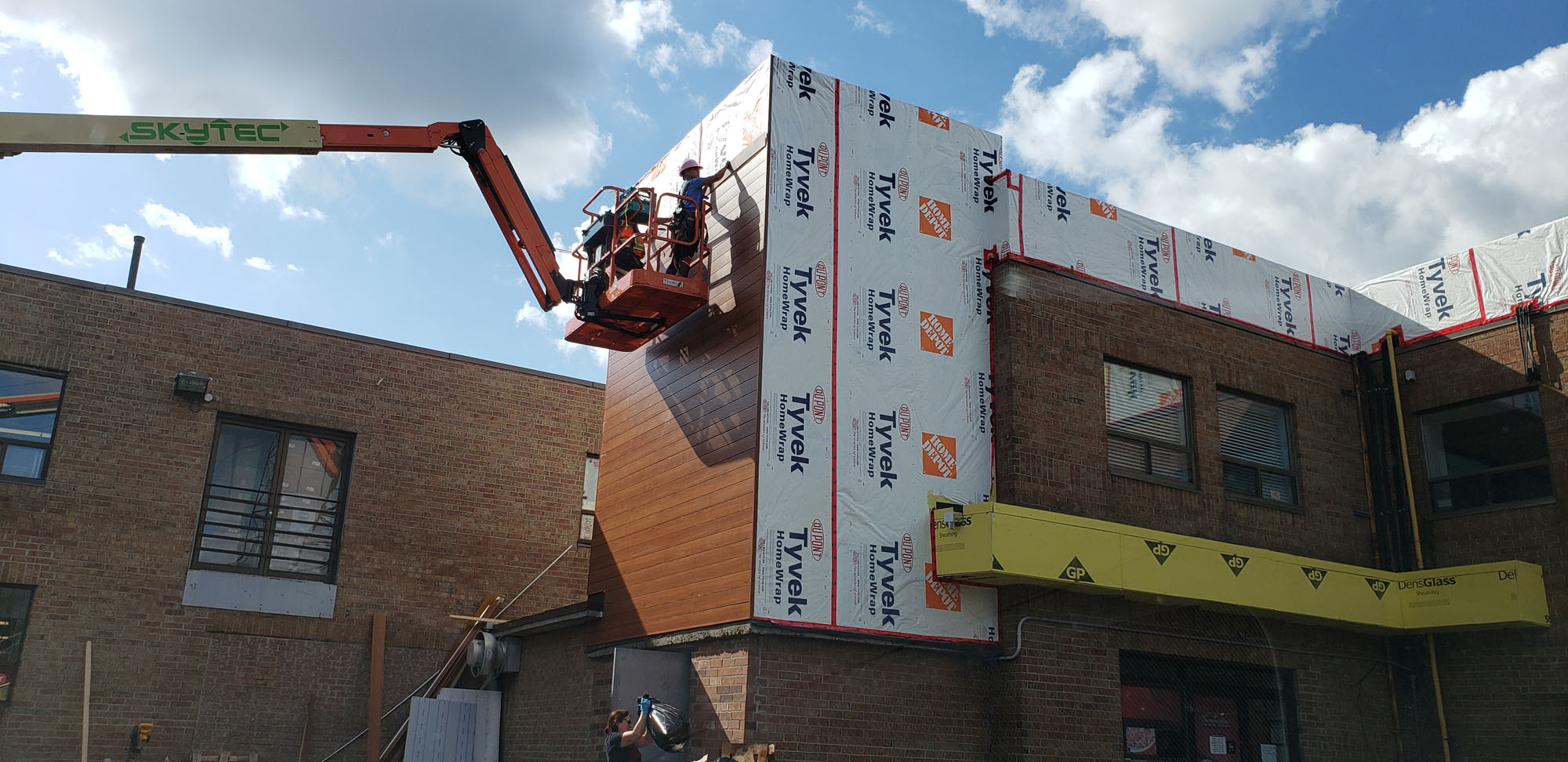ACM Panels Luxclad Metal Cladding - Richmond Hill - Richmond Hill, ON ...
